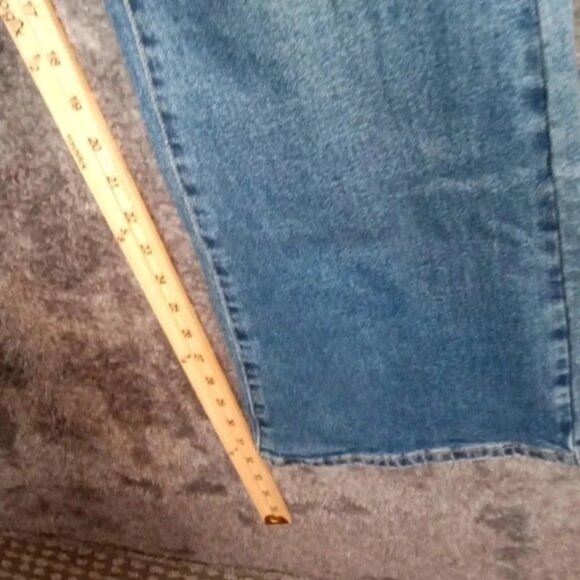 Dogma women's denim high rise flare leg jeans Medium wash size 29 - Picture 8 of 12